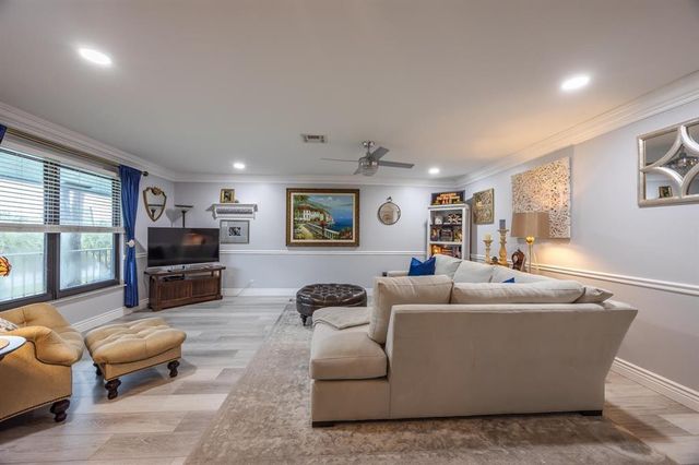 201 SW 1st Street 10, Boca Raton, FL 33432