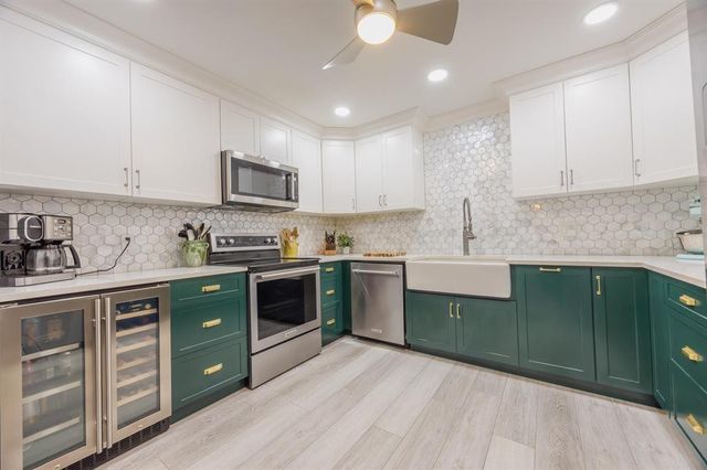 201 SW 1st Street 10, Boca Raton, FL 33432