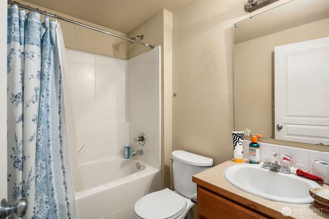 12421 SE 278th Place, Kent, WA 98030