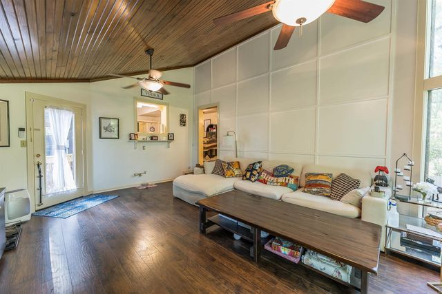 989 Quapaw St, Camden, AR 71701