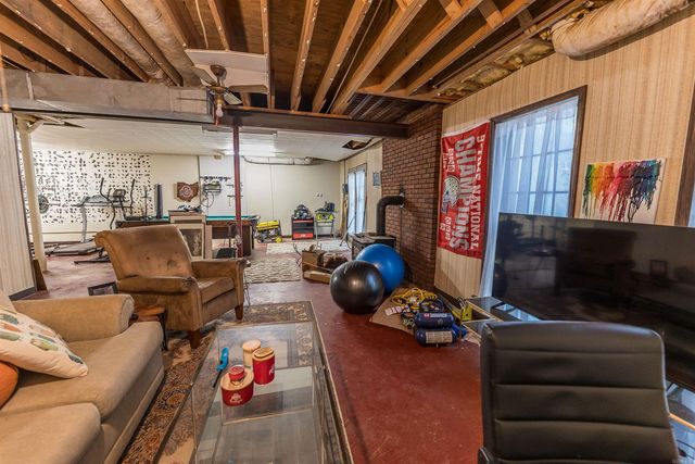 989 Quapaw St, Camden, AR 71701