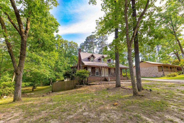 989 Quapaw St, Camden, AR 71701