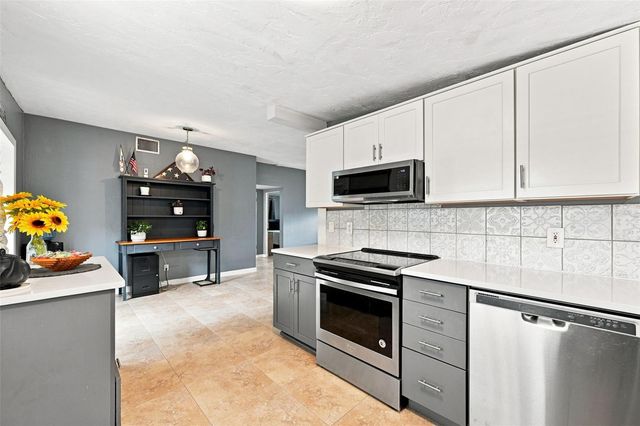 1773 EZELLE AVENUE, Largo, FL 33770
