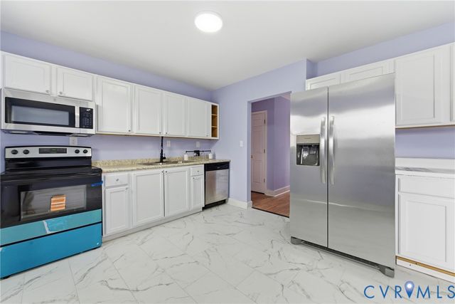 2504 Gordon St, Hopewell, VA 23860