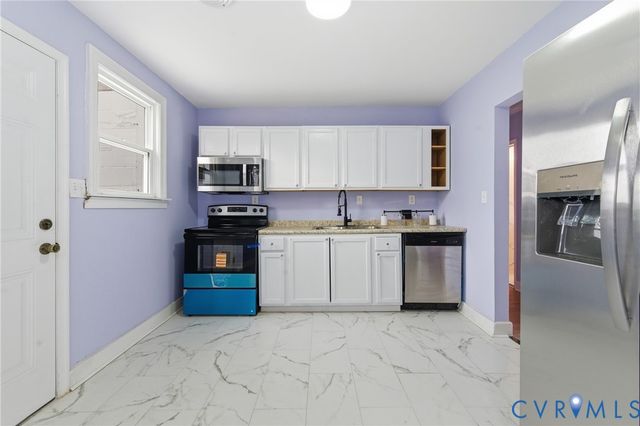 2504 Gordon St, Hopewell, VA 23860