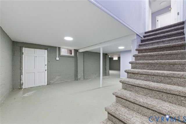 2504 Gordon St, Hopewell, VA 23860