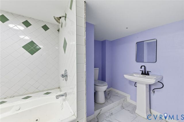 2504 Gordon St, Hopewell, VA 23860