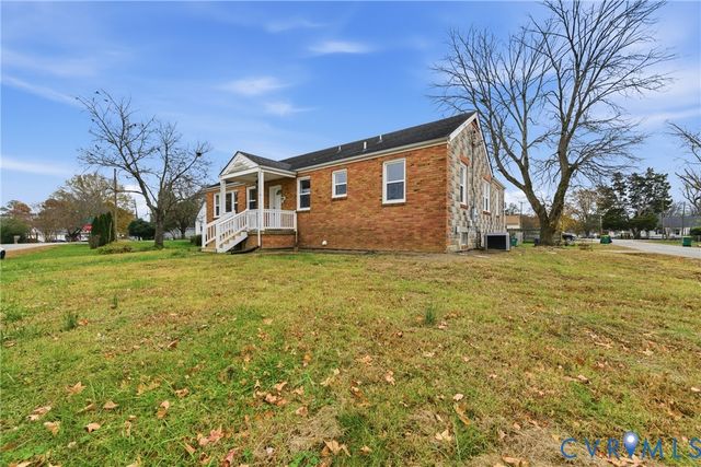 2504 Gordon St, Hopewell, VA 23860
