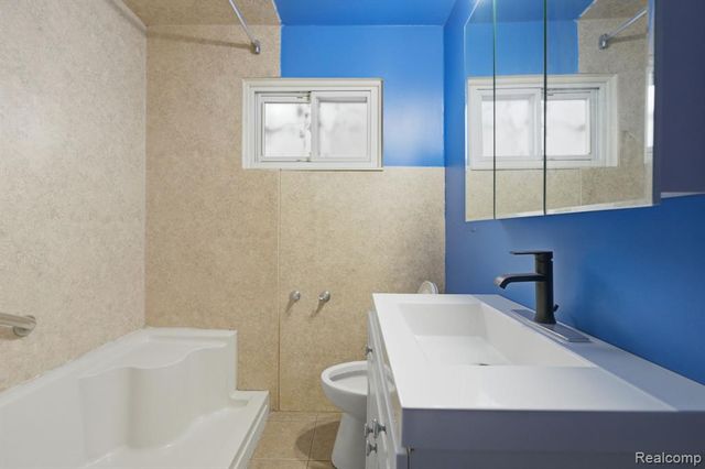 2907 Lovington Drive, Troy, MI 48083