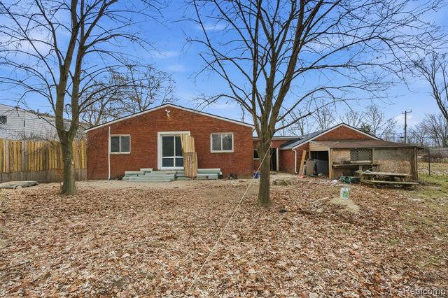 2907 Lovington Drive, Troy, MI 48083