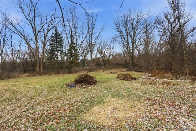 2907 Lovington Drive, Troy, MI 48083