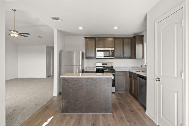 13404 Gitty Up Circle, Cresson, TX 76035