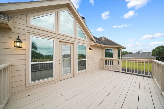 4222 Westerdale Drive, Fulshear, TX 77441