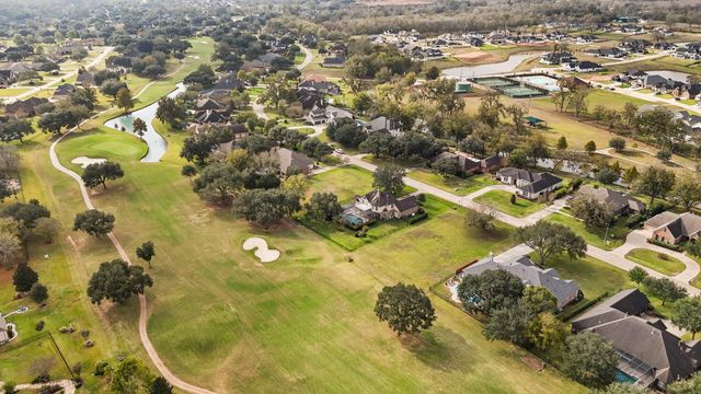 4222 Westerdale Drive, Fulshear, TX 77441