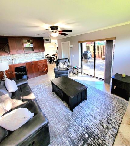 22916 Oxford Pl D, Boca Raton, FL 33433