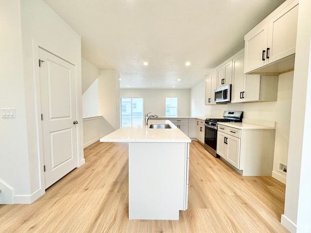 1682 N 1600 W, Layton, UT 84041