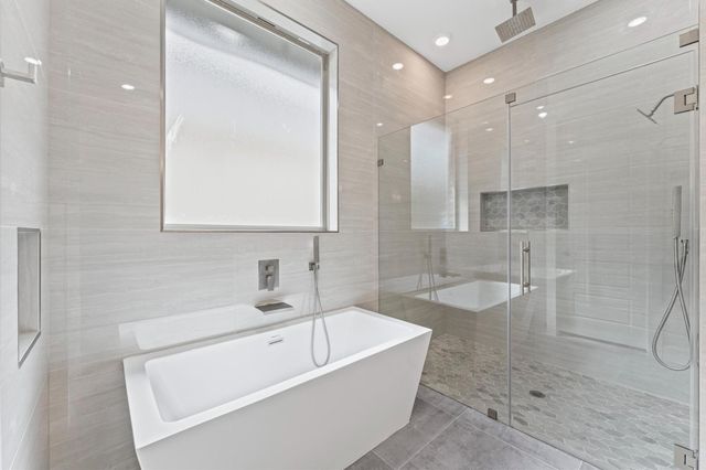 205 Blue Hill Drive, Montgomery, TX 77356