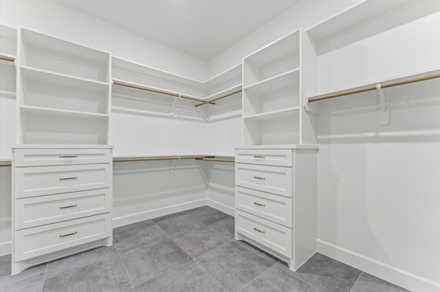 205 Blue Hill Drive, Montgomery, TX 77356