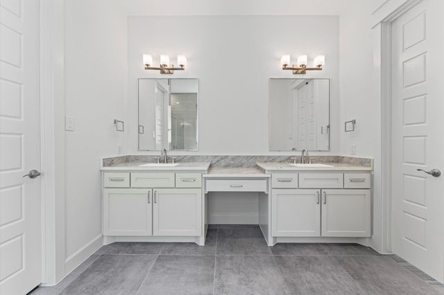 205 Blue Hill Drive, Montgomery, TX 77356