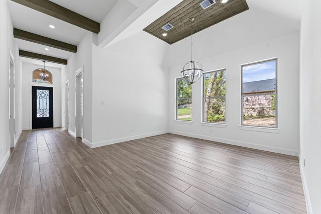 205 Blue Hill Drive, Montgomery, TX 77356