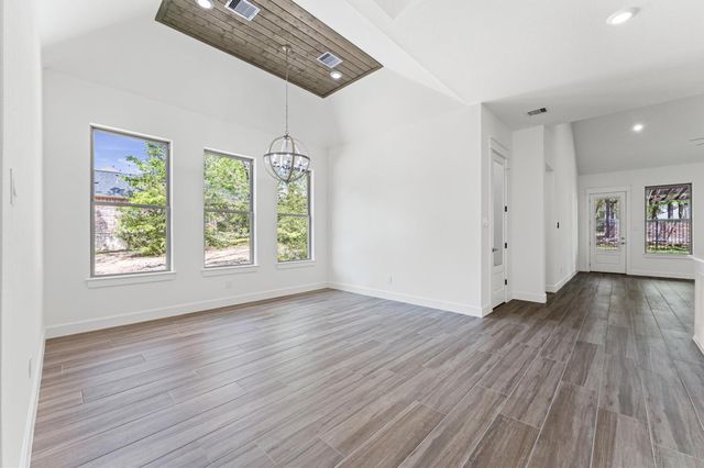 205 Blue Hill Drive, Montgomery, TX 77356