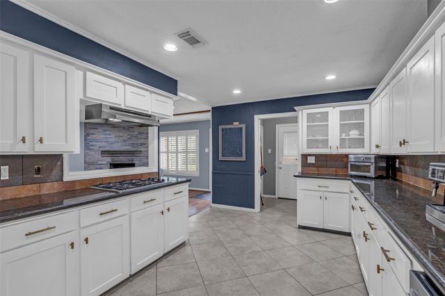 947 Thornton Road, Houston, TX 77018