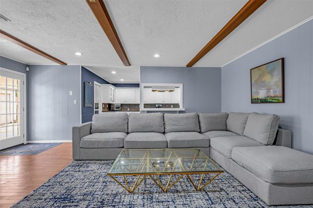 947 Thornton Road, Houston, TX 77018