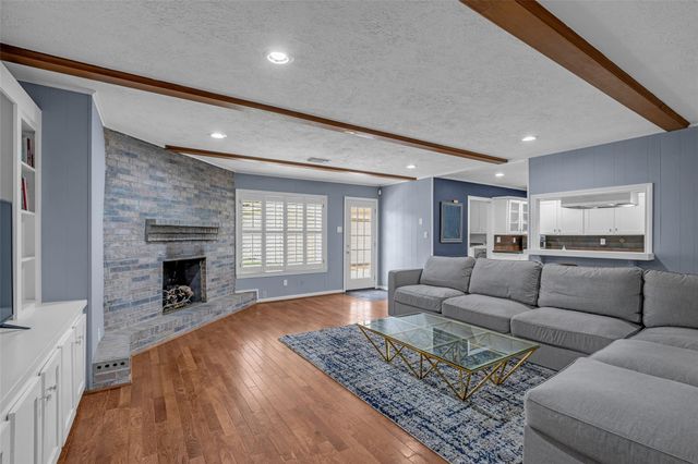 947 Thornton Road, Houston, TX 77018