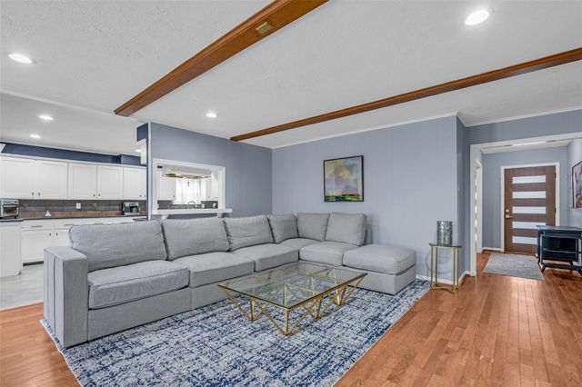 947 Thornton Road, Houston, TX 77018