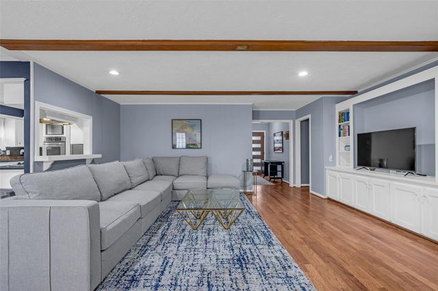 947 Thornton Road, Houston, TX 77018