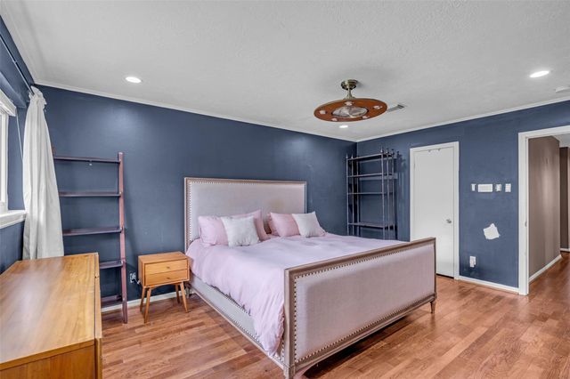 947 Thornton Road, Houston, TX 77018