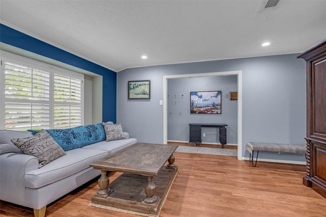 947 Thornton Road, Houston, TX 77018