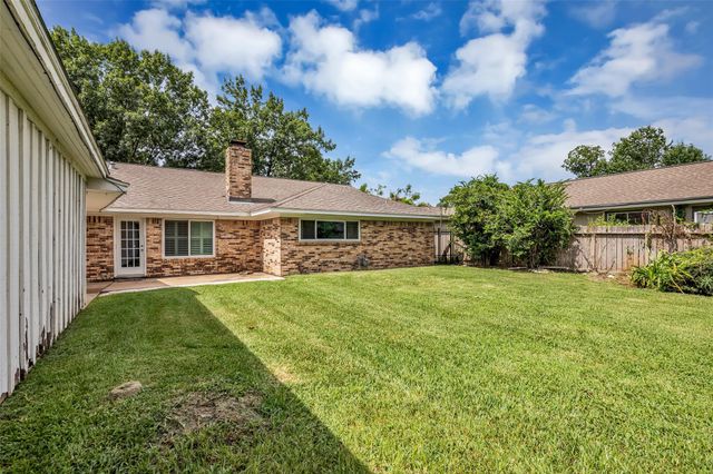 947 Thornton Road, Houston, TX 77018