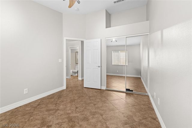9752 LOST COLT Circle, Las Vegas, NV 89117