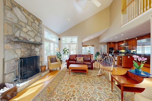 215 Causeway St, Medfield, MA 02052