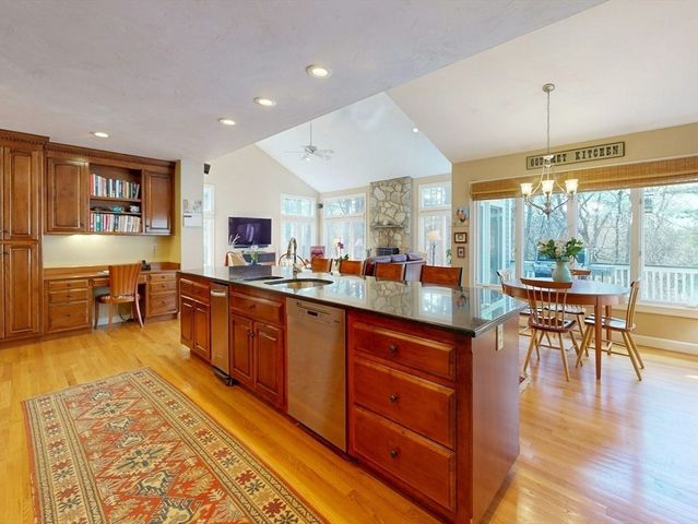 215 Causeway St, Medfield, MA 02052