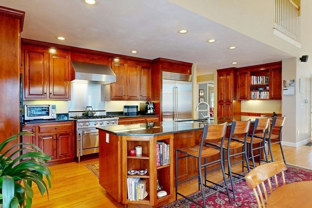 215 Causeway St, Medfield, MA 02052