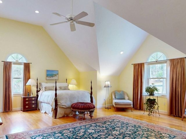 215 Causeway St, Medfield, MA 02052