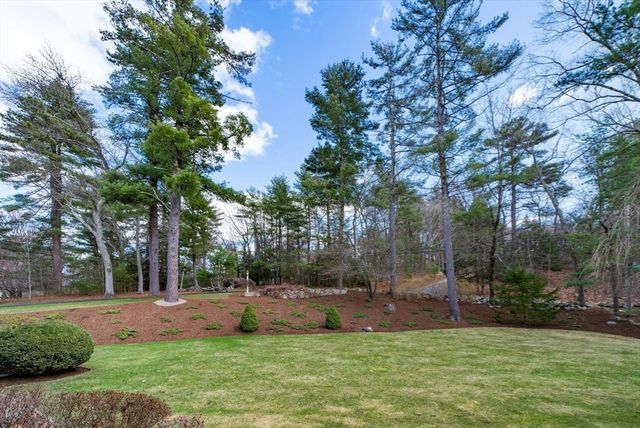 215 Causeway St, Medfield, MA 02052