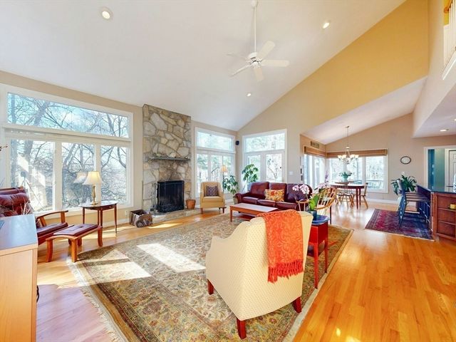 215 Causeway St, Medfield, MA 02052