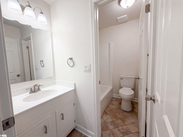 705 Strange Road, Taylors, SC 29687