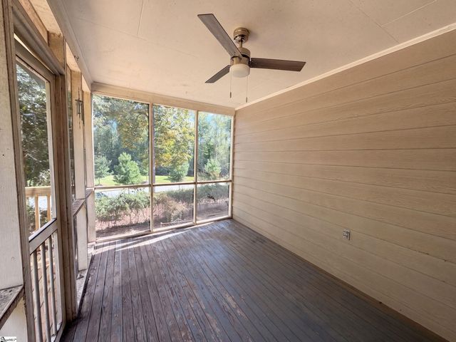 705 Strange Road, Taylors, SC 29687