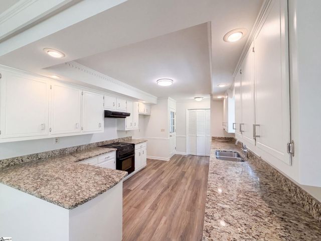 705 Strange Road, Taylors, SC 29687
