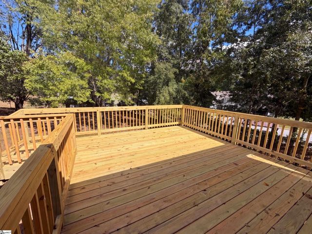 705 Strange Road, Taylors, SC 29687