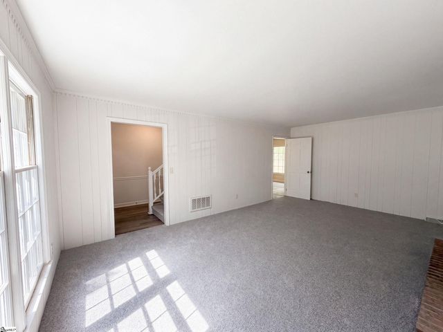 705 Strange Road, Taylors, SC 29687