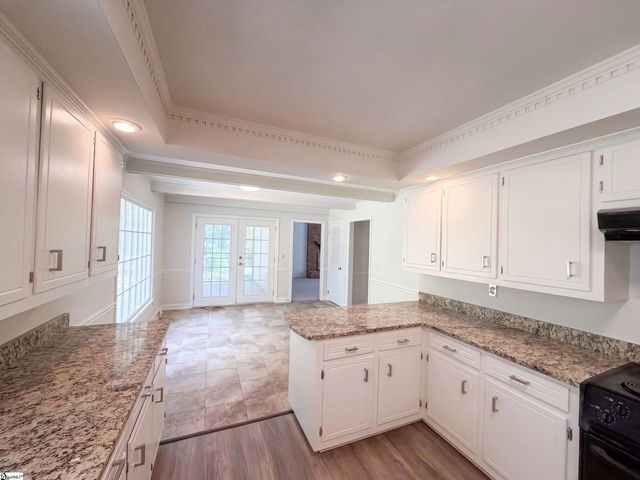 705 Strange Road, Taylors, SC 29687