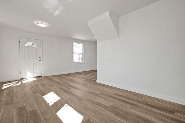 3608 S Champion Avenue, Columbus, OH 43207