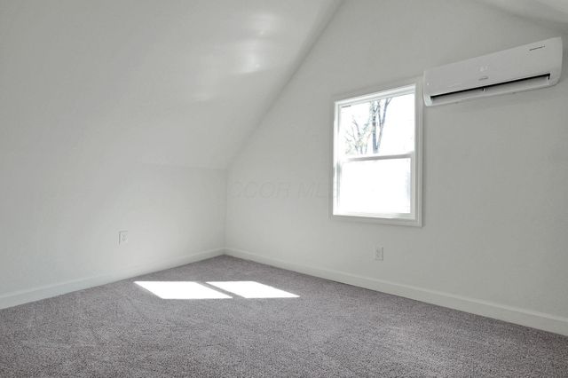 3608 S Champion Avenue, Columbus, OH 43207