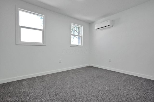 3608 S Champion Avenue, Columbus, OH 43207