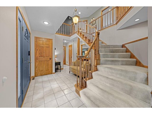 553 Omaha Road, Hudson, WI 54016